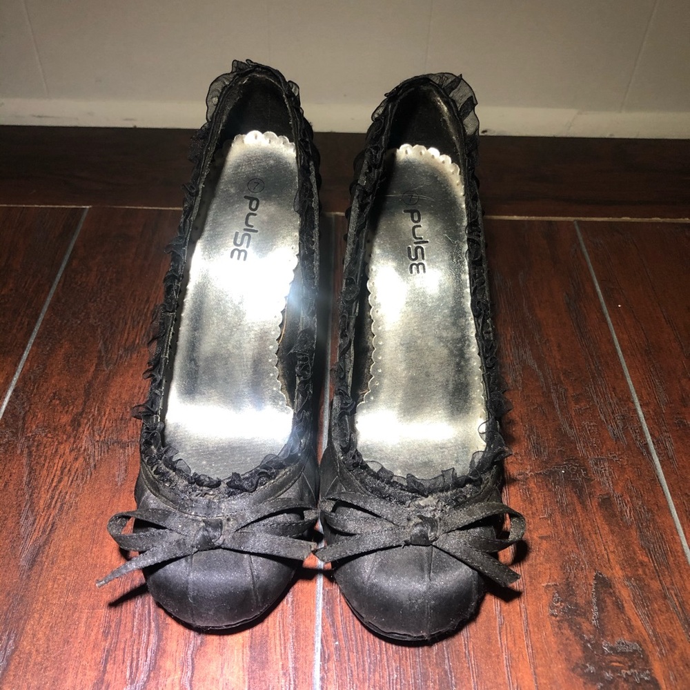 Black Ribbon Heels